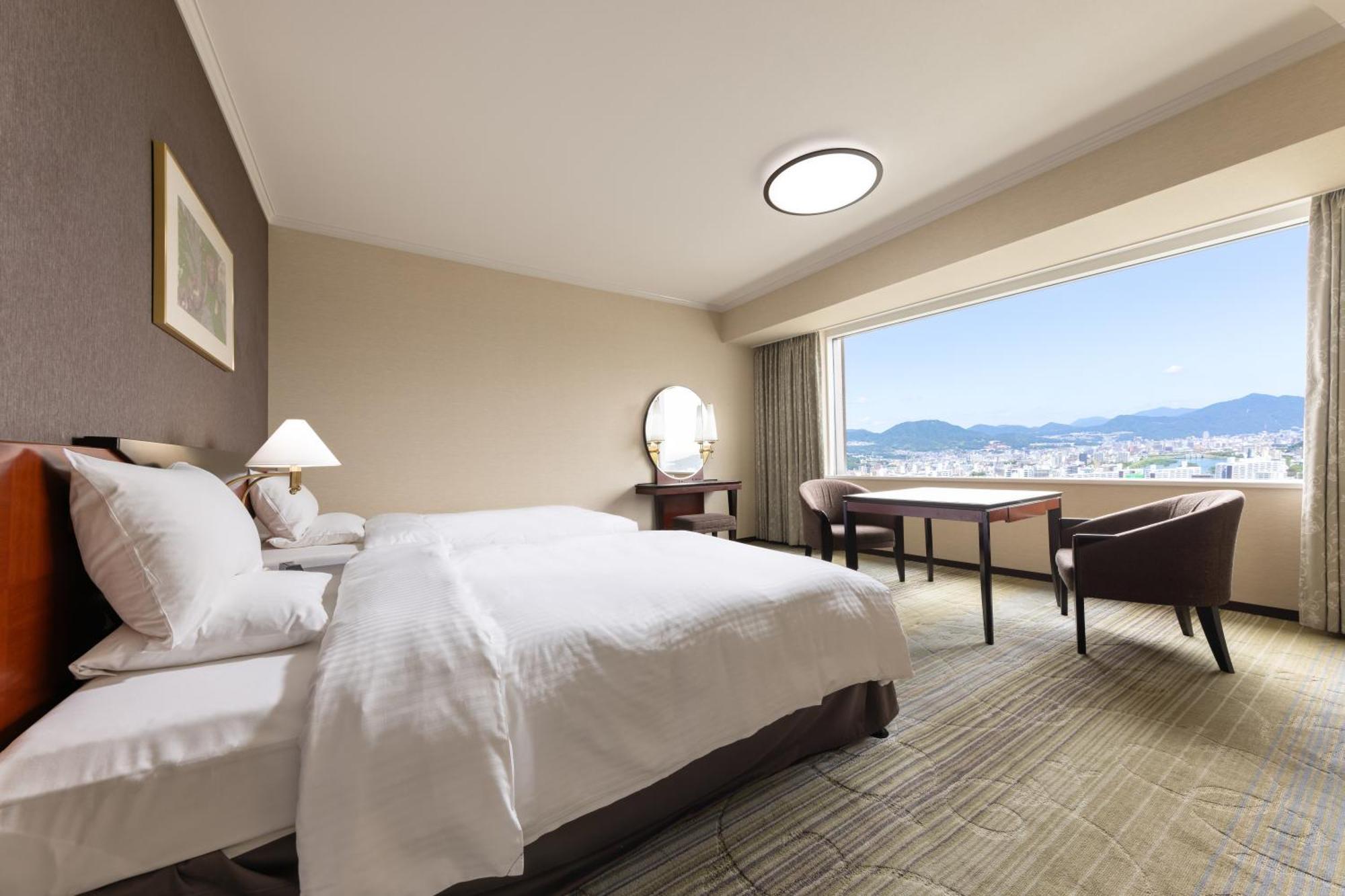 Rihga Royal Hotel Hiroshima Exterior photo